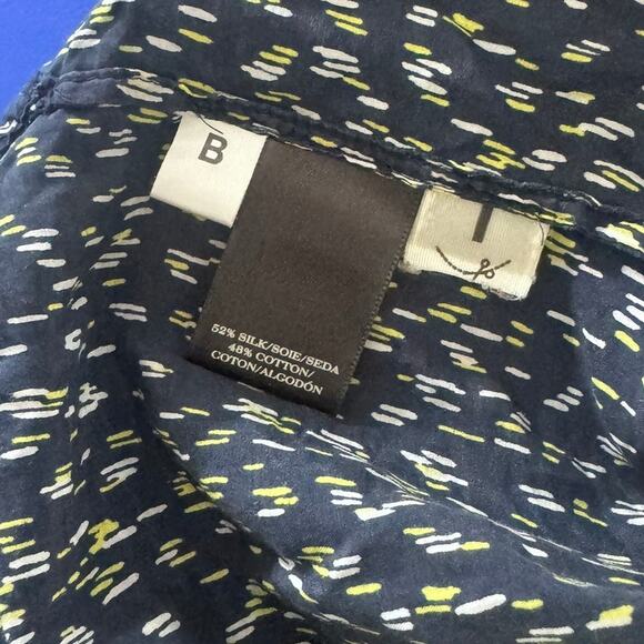 Ann Taylor Silk Cotton Button Front Small Blouse Black Print - Picture 4 of 7